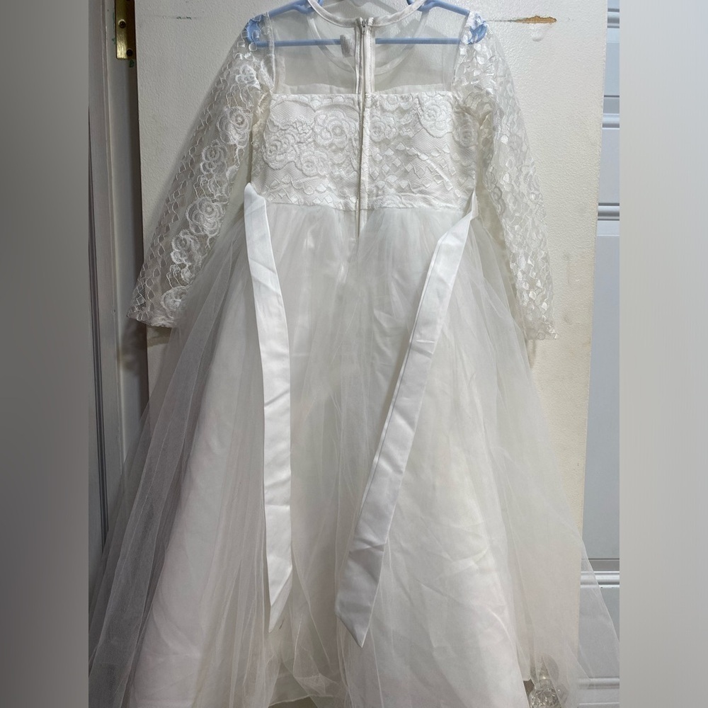 Tween Girls Long Lace Mesh tulle Dress gown, size 5-6 - Picture 2 of 6